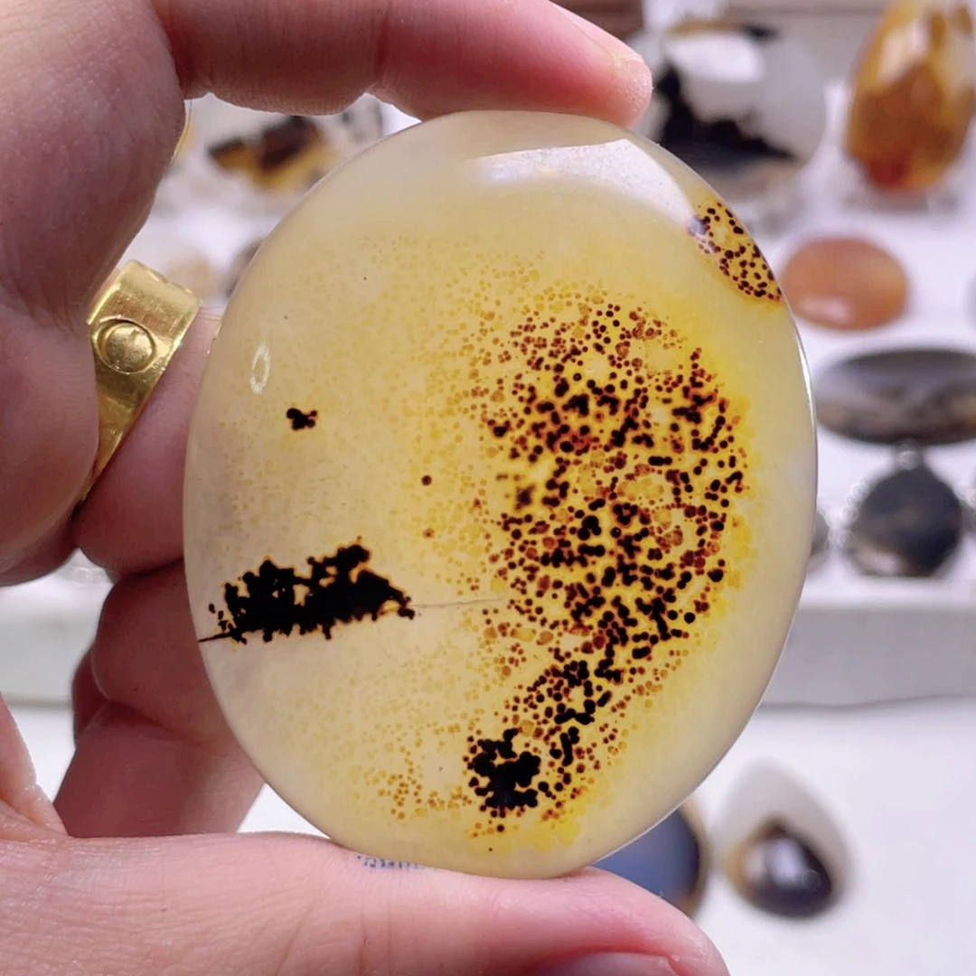 未镶嵌颈饰玛瑙/玉髓