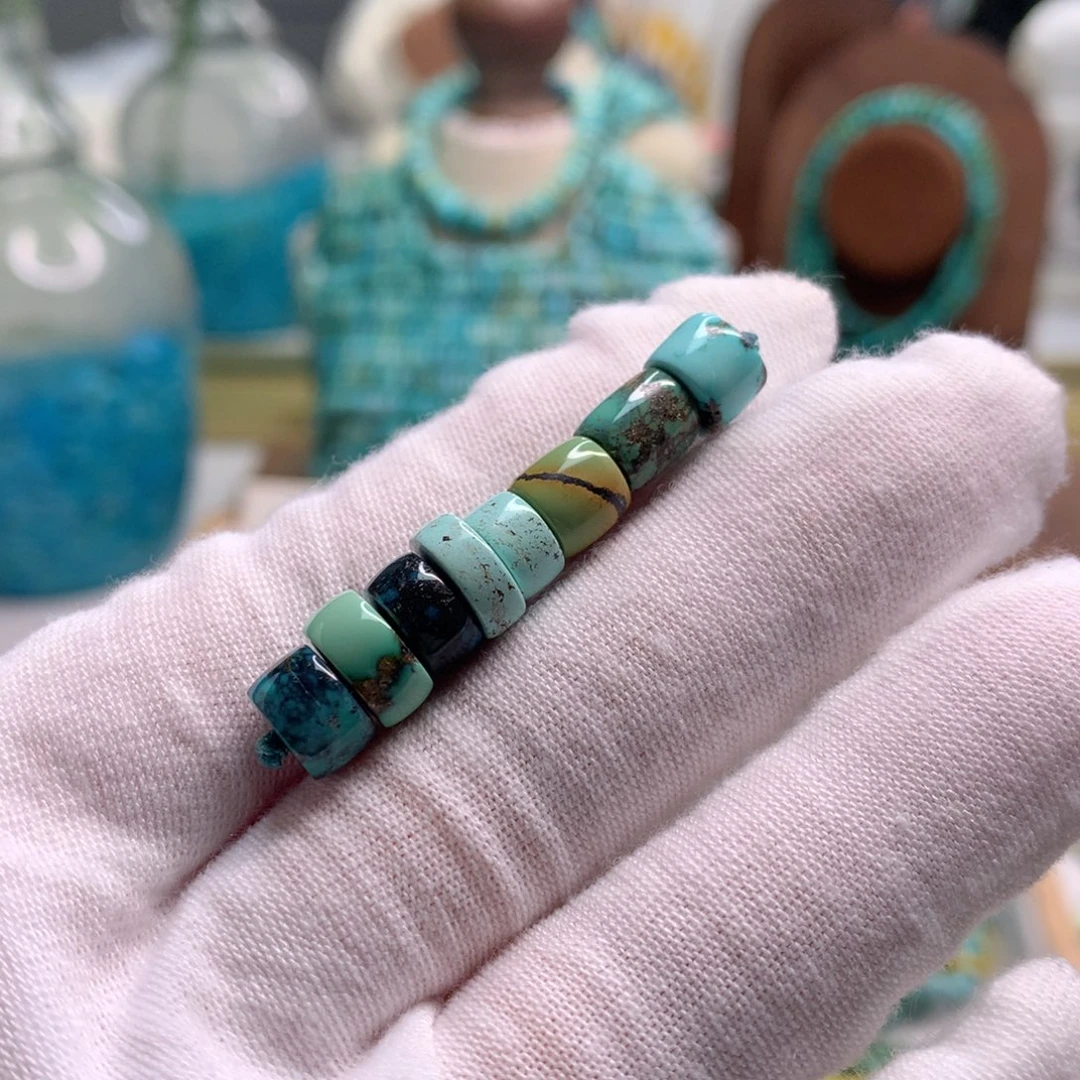 绿松石未镶嵌饰品