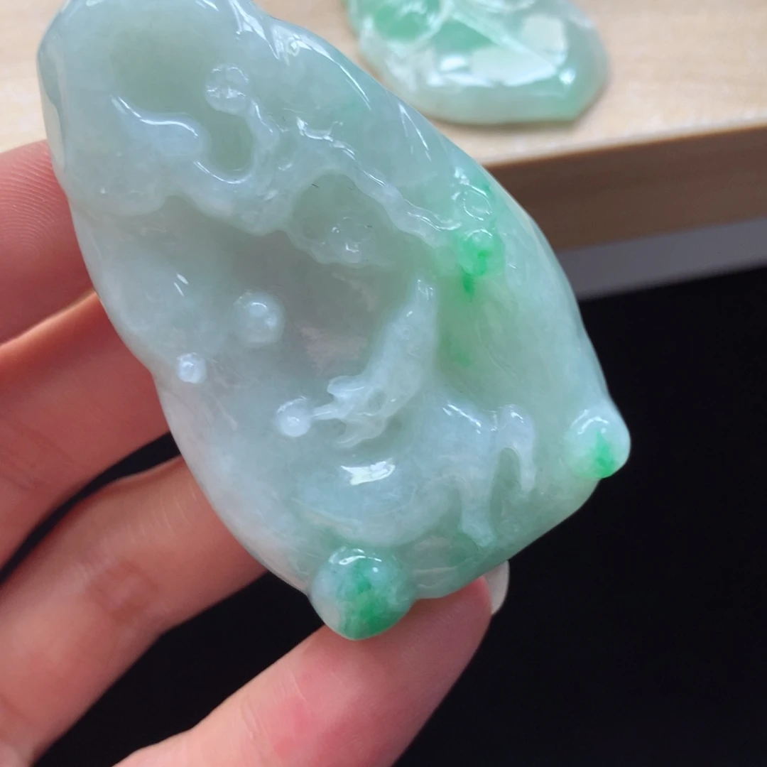 颈饰未镶嵌翡翠吊坠