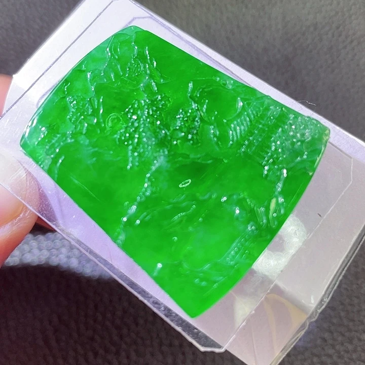 定制翡翠未镶嵌翡翠