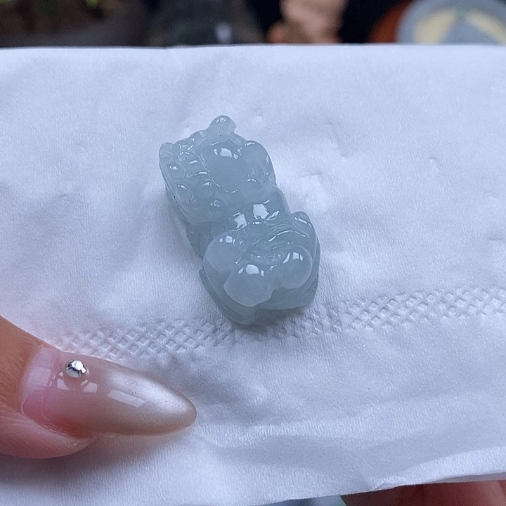 翡翠挂件未镶嵌吊坠