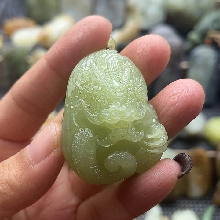 和田玉（糖玉）未镶嵌颈饰