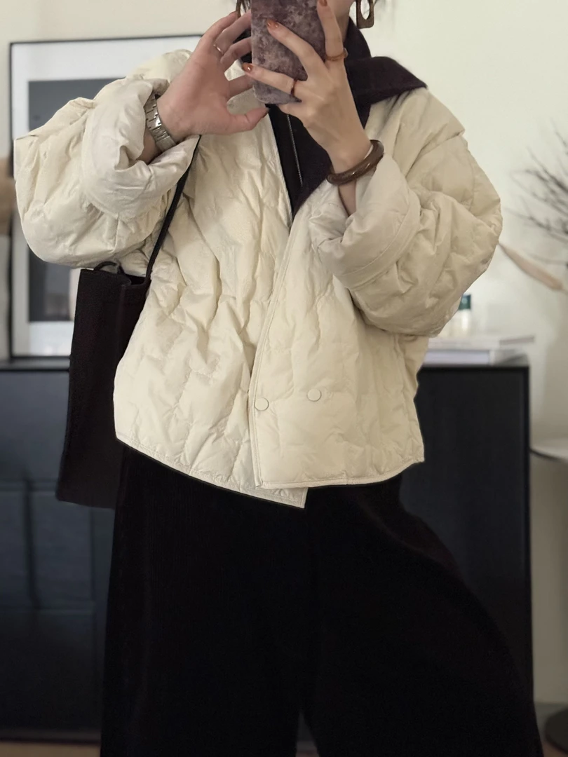 【珍珍何A】5009定制款韩系极简V领工字格轻薄羽绒服外套