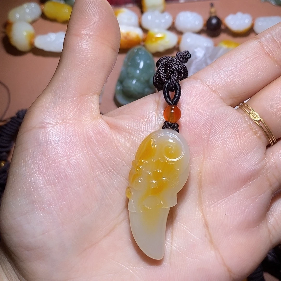 和田玉未镶嵌挂件