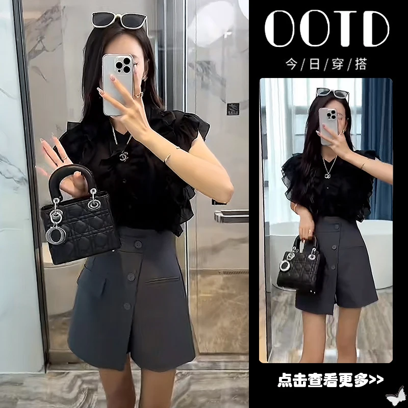 超火夏季穿搭一整套女2025新款黑色荷叶边衬衫百搭短裤裙两件套