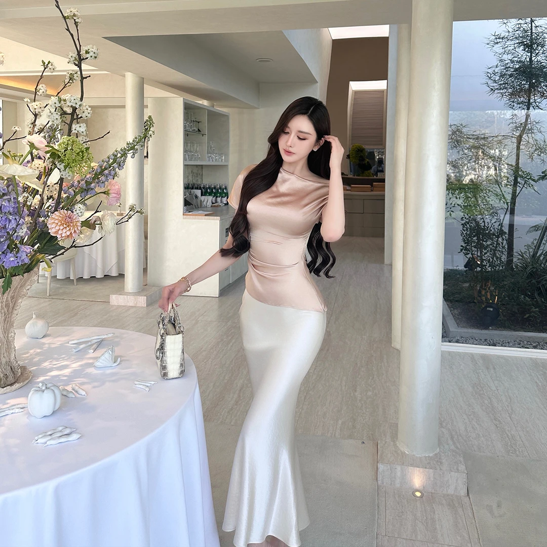SX善喜19姆米真丝弹力斜领露肩抽皱T恤女收腰修身气质性感短上衣