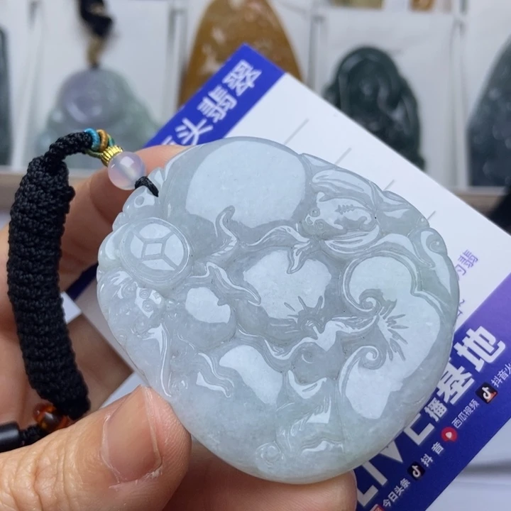 翡翠未镶嵌挂件翡翠