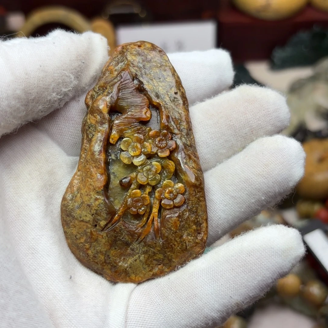 岫岩河磨玉（透闪石质玉）颈饰未镶嵌水*晶