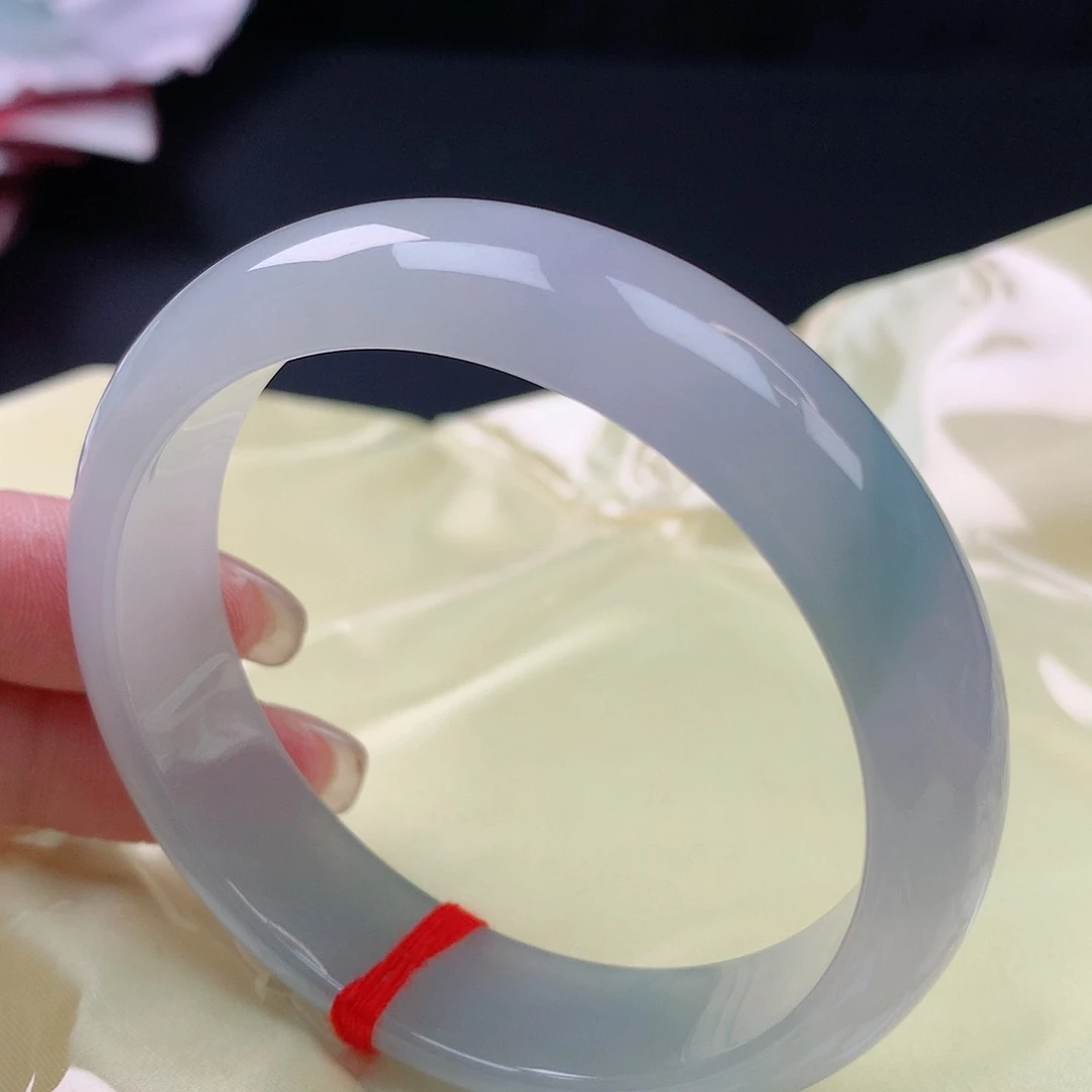 【闪购商品】未镶嵌手镯翡翠54+