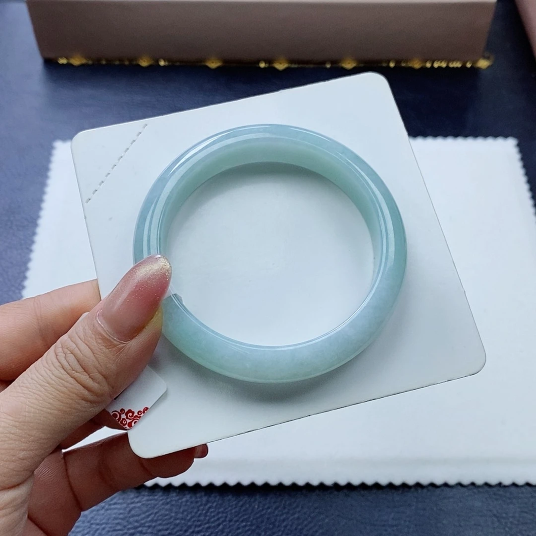 未镶嵌手镯翡翠56圈口