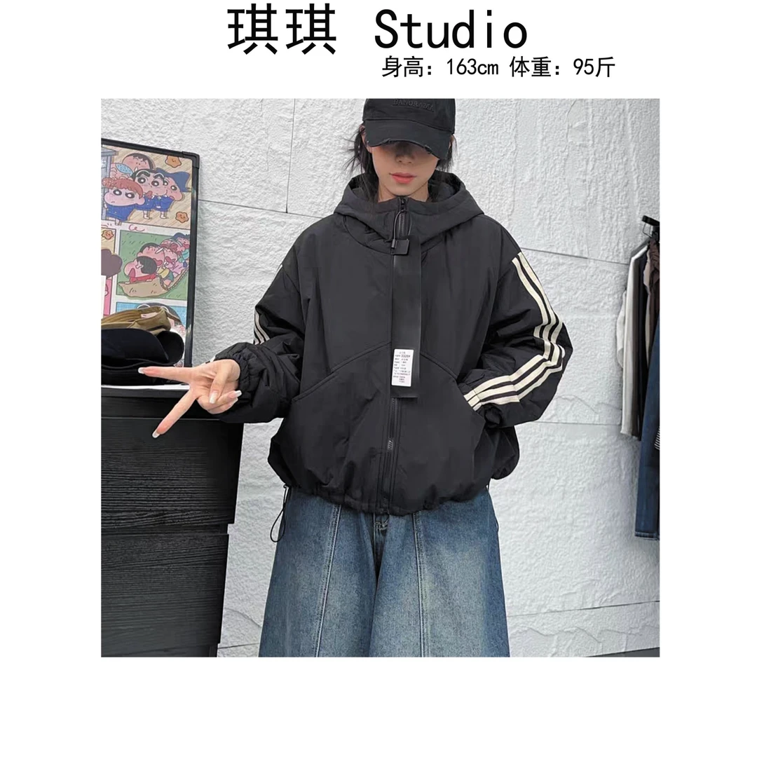 《琪琪家》秋季新款气质时尚经典袖杠拉链连帽宽松夹棉外套3328-CS