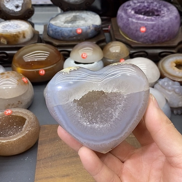 紫晶未镶嵌摆件爱心