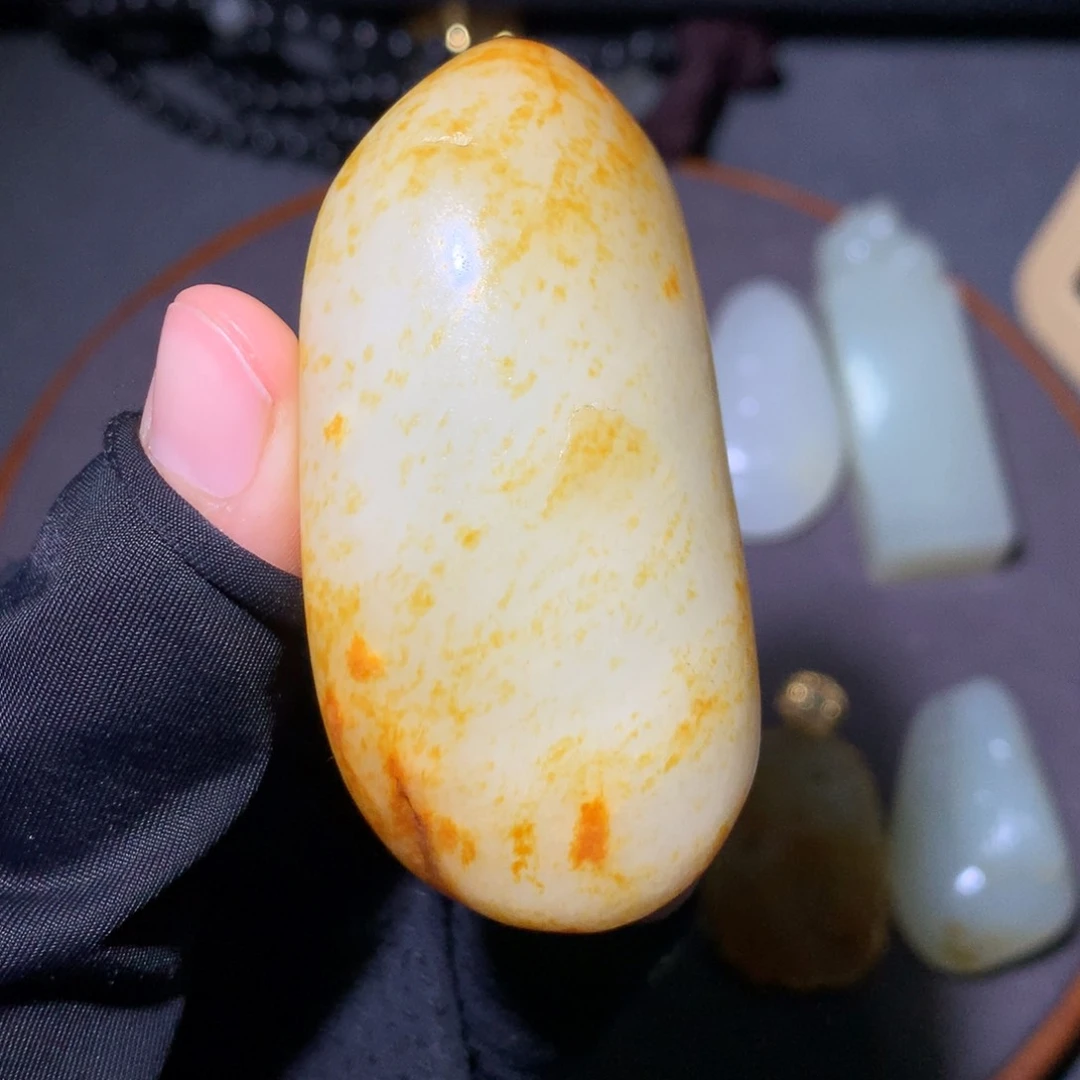 和田玉颈饰未镶嵌醒*
