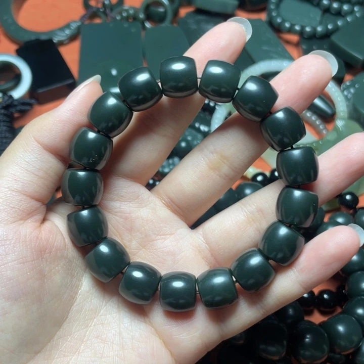 手链未镶嵌和田玉（青玉）