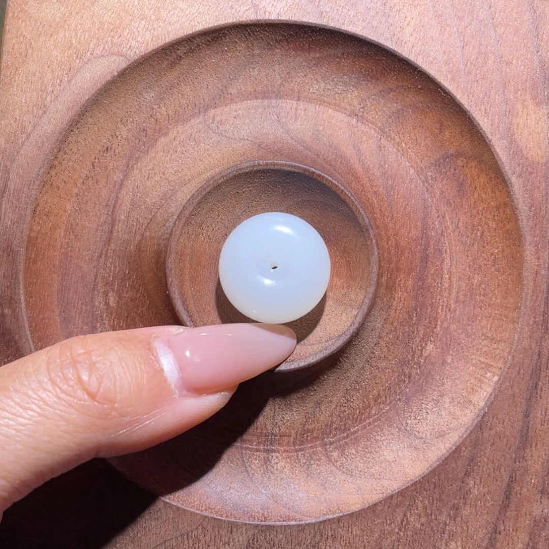 未镶嵌手链和田玉卡18.8