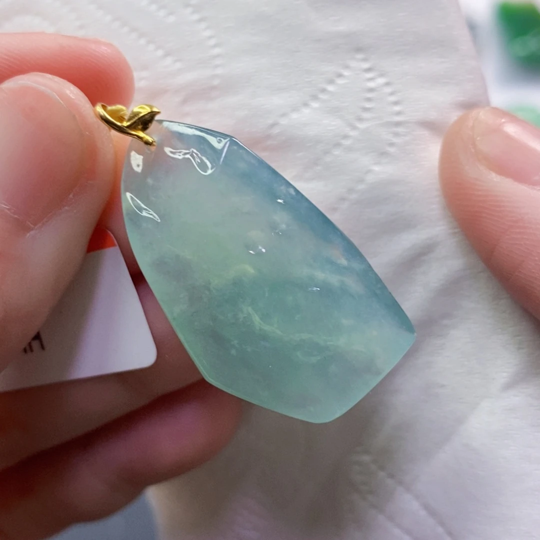 【闪购商品】翡翠吊坠(不含链)未镶嵌8216