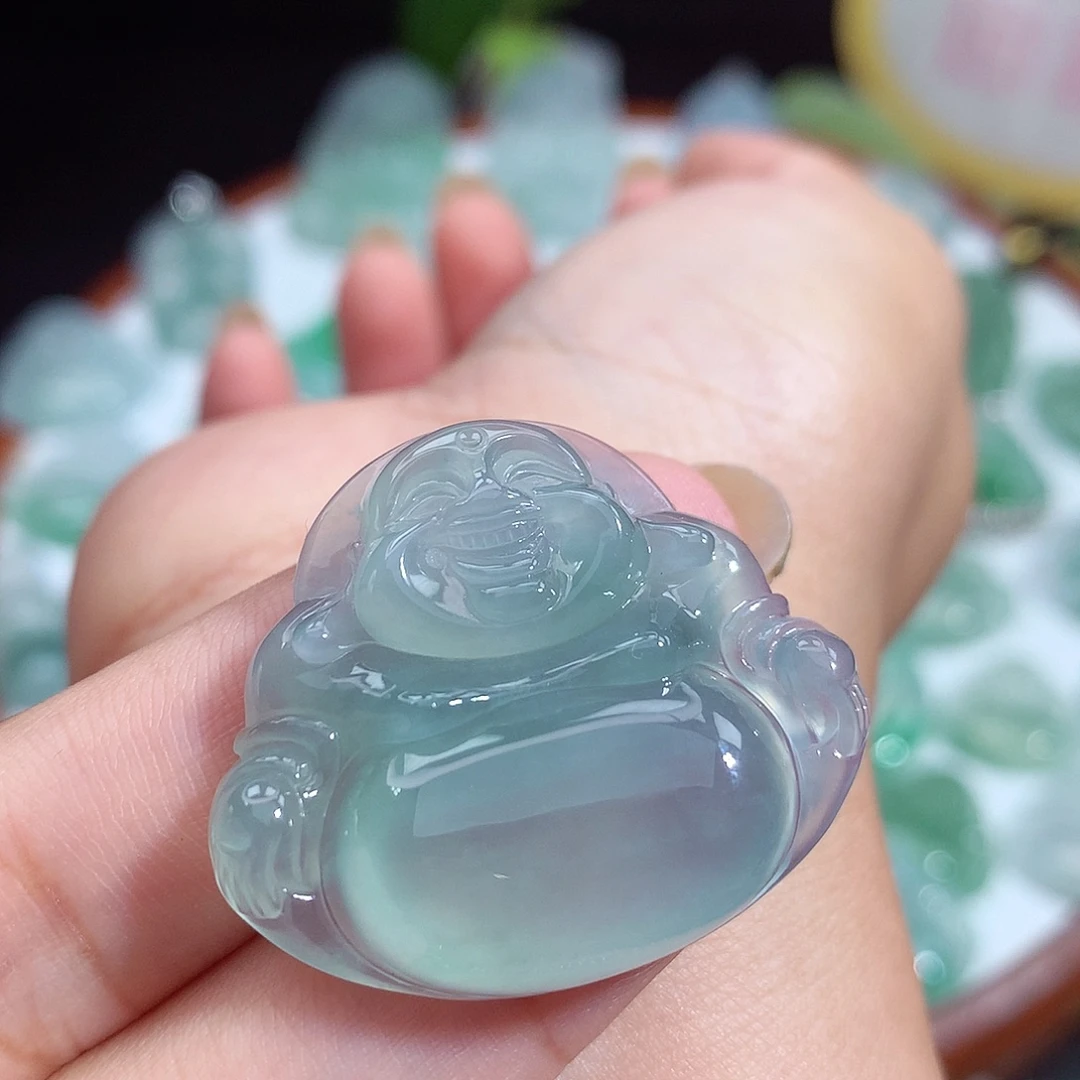 翡翠未镶嵌颈饰佛公