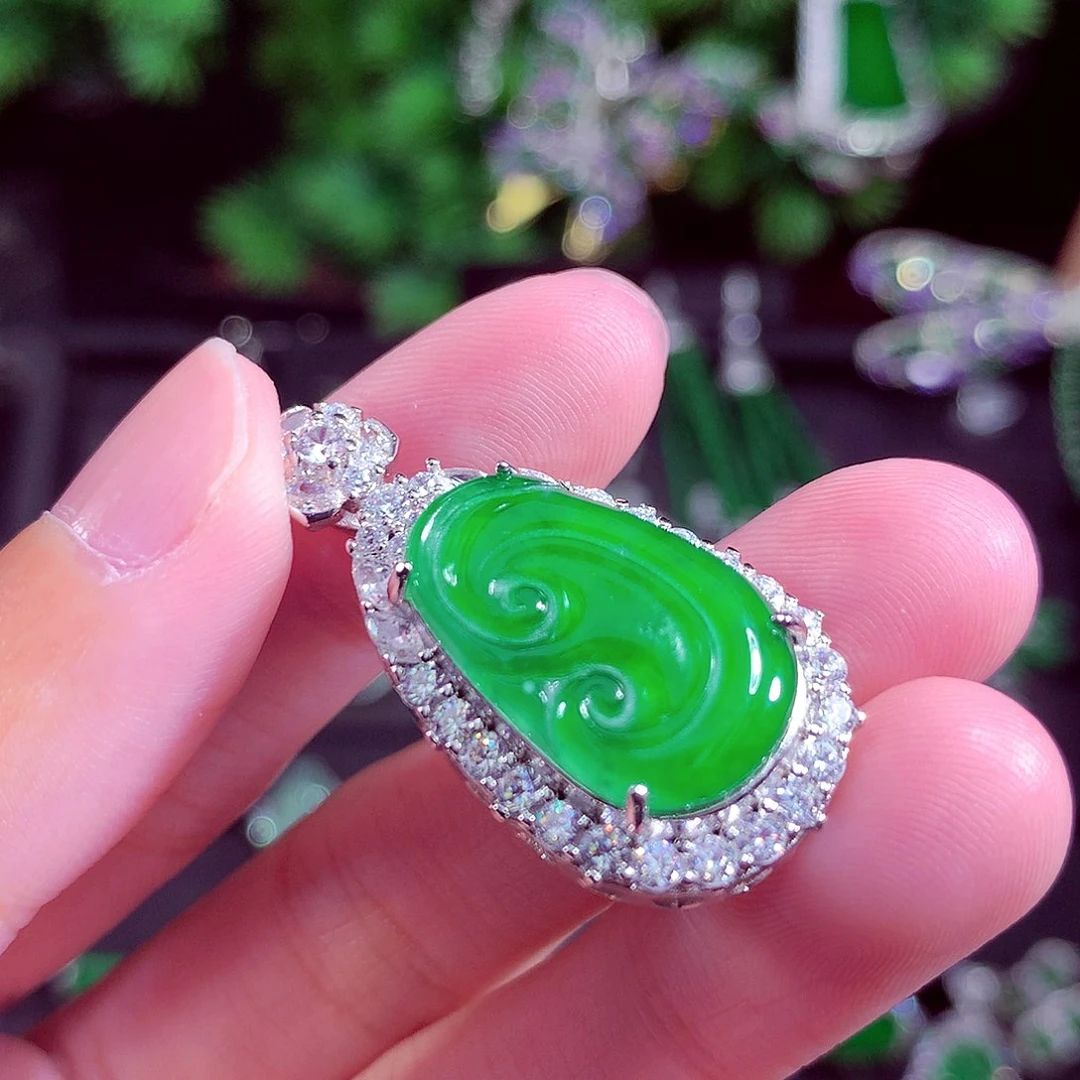 颈饰未镶嵌翡翠天然