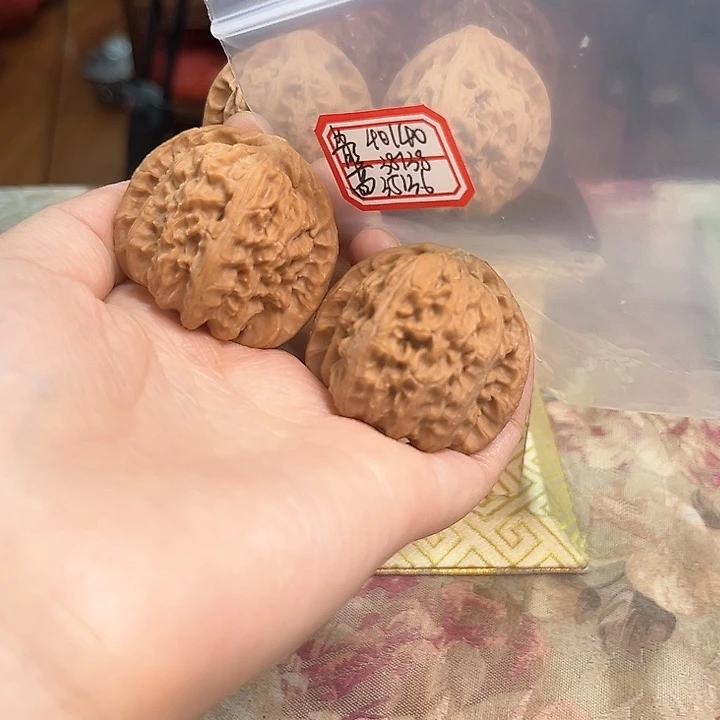把件文玩核桃白狮子