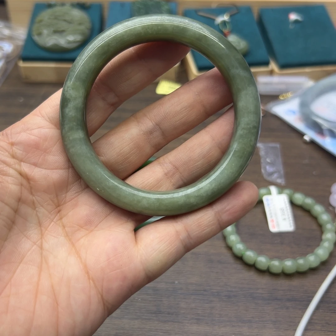 和田玉未镶嵌手镯56.5圈围717