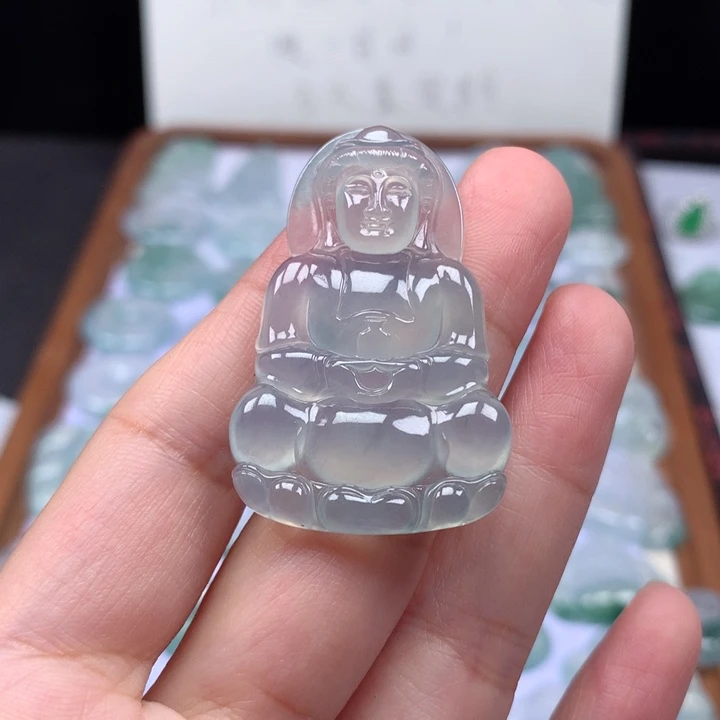 颈饰未镶嵌翡翠冰种正装观音