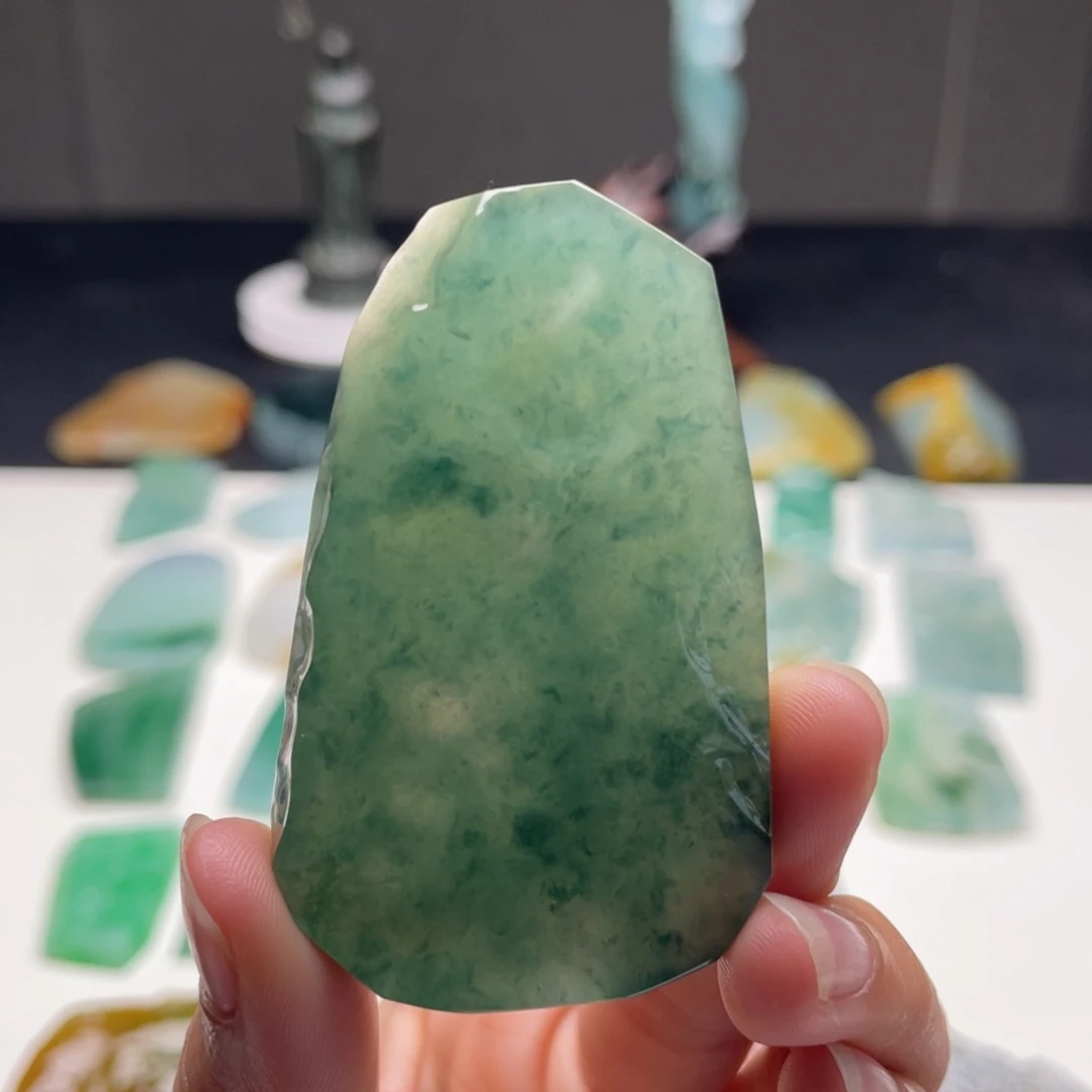 定制翡翠未镶嵌包工包料