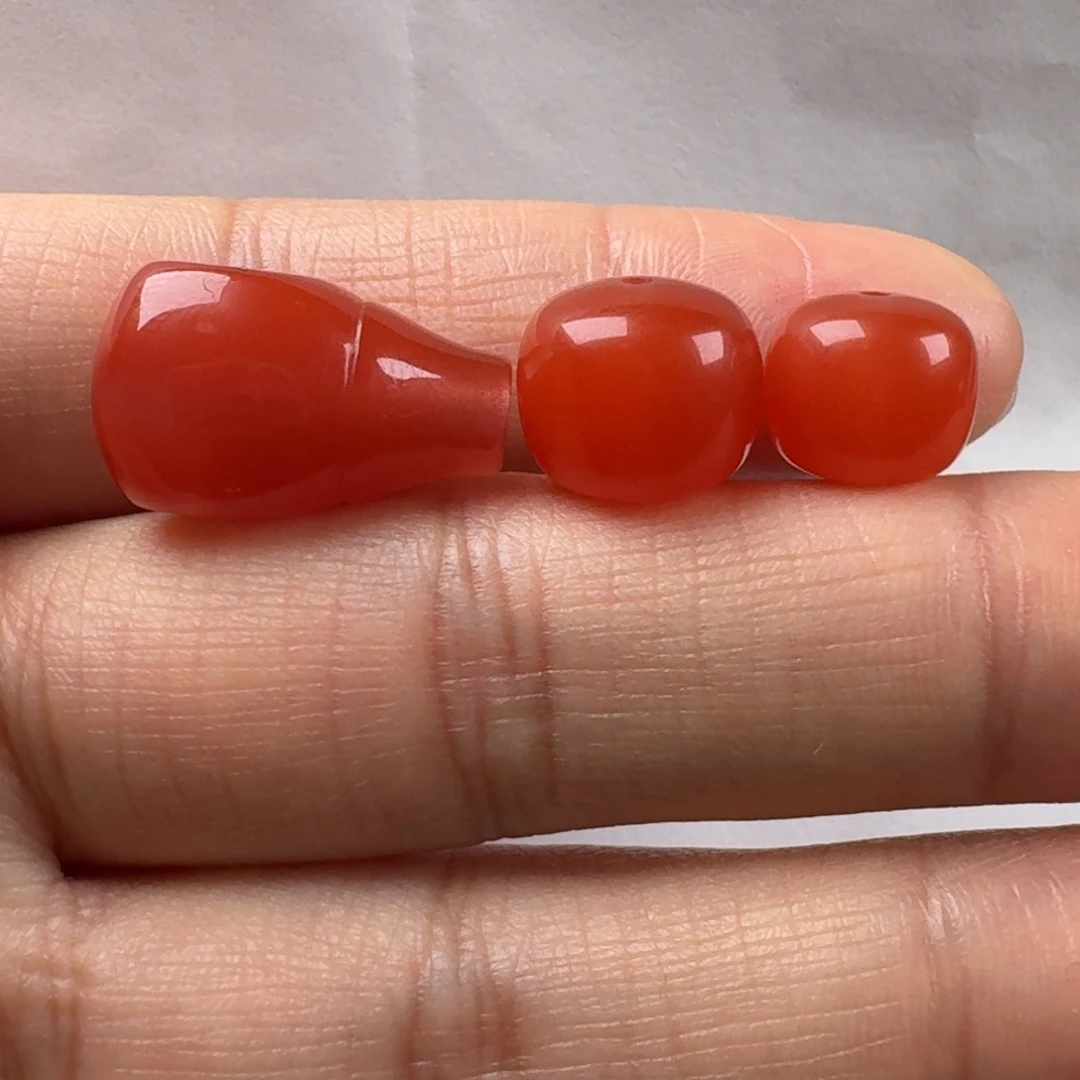僲***墨南红玛瑙未镶嵌三通11.8*11.4/老型11.7*11.3