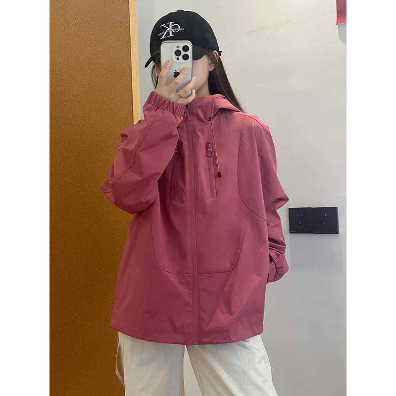 潮酷连帽冲锋衣女春秋款宽松显瘦防风外套时尚百搭户外通勤0015