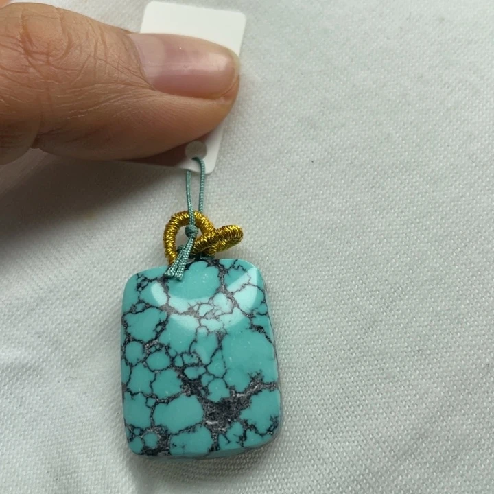 绿松石未镶嵌珠宝