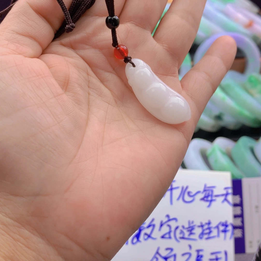 ****大颈饰合金石英质玉