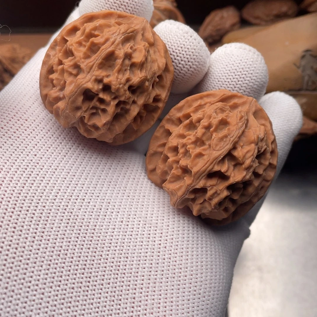 文玩核桃吊坠苹果园