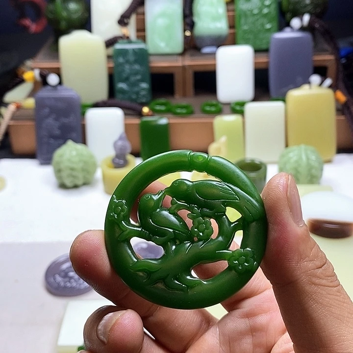 和田玉未镶嵌珠宝奇石