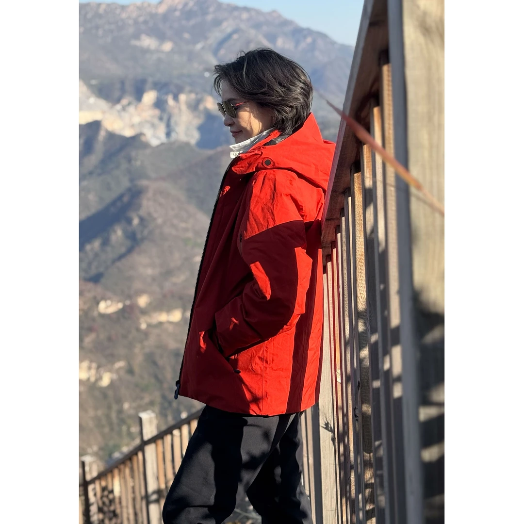 我是摩羯 西红柿炒蛋 防泼水防风保暖秋冬户外连帽棉服冲锋衣