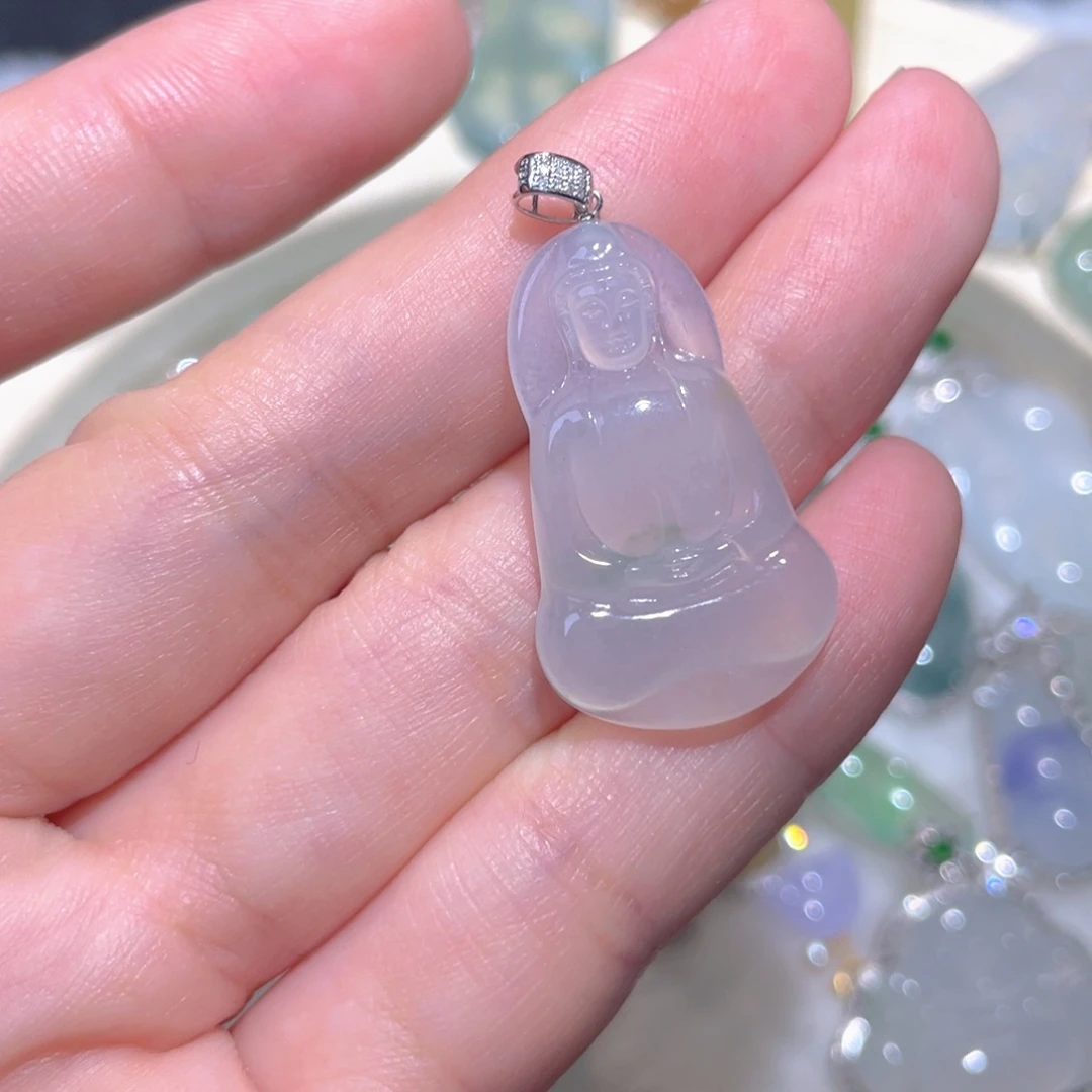 翡翠18K金镶嵌颈饰翡翠