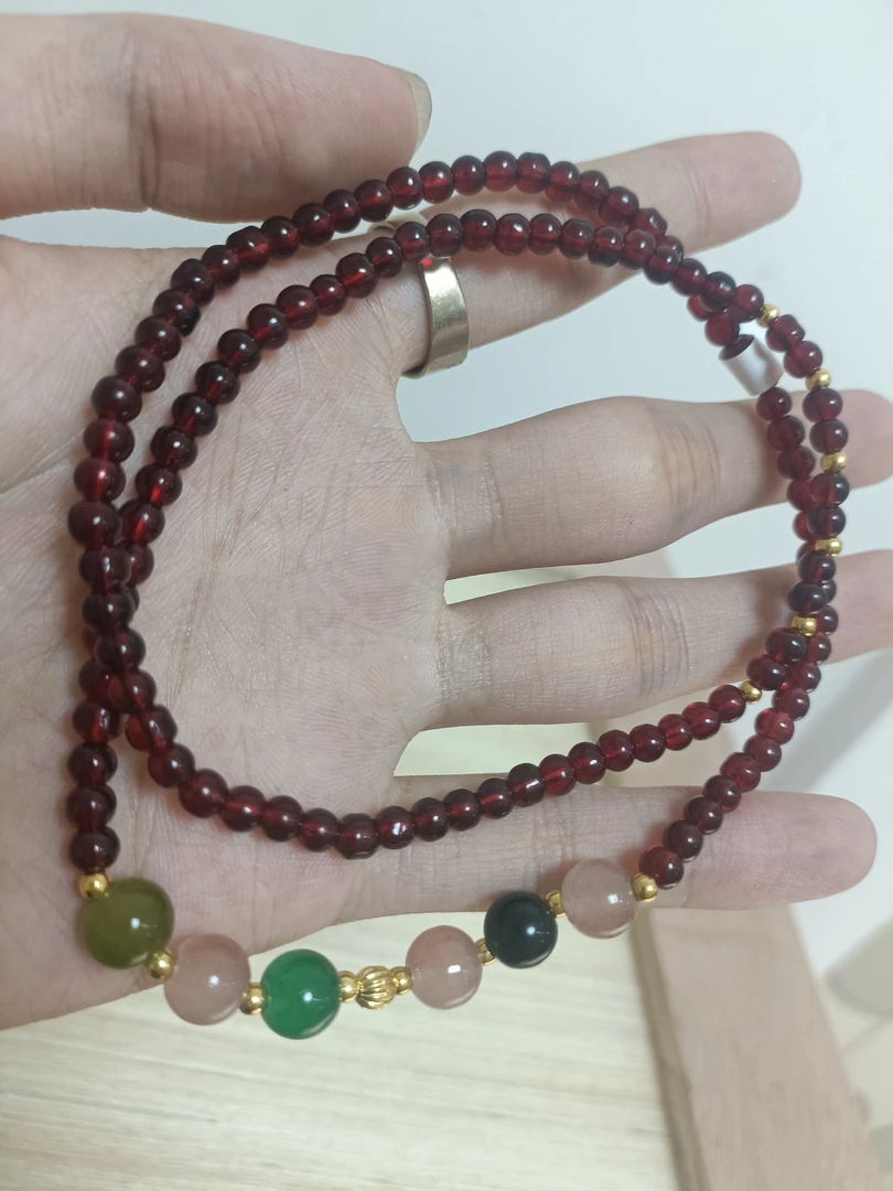 石榴石三圈手串无礼盒