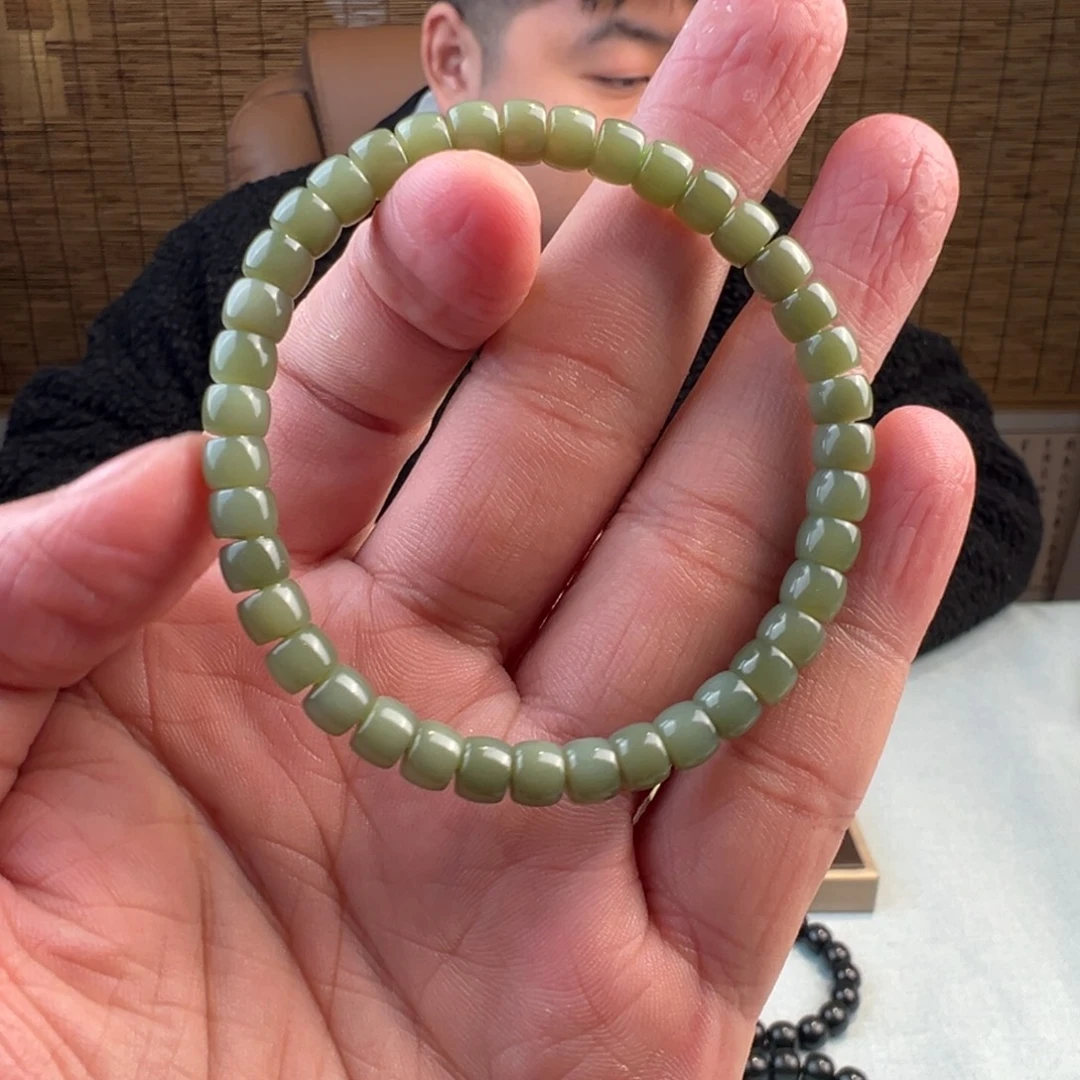 和田玉未镶嵌手链