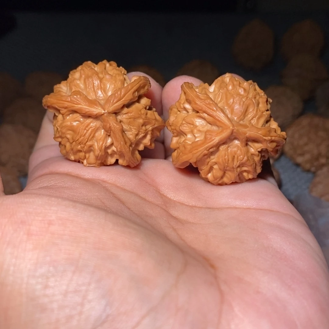 吊坠桃核39尺羊头奔