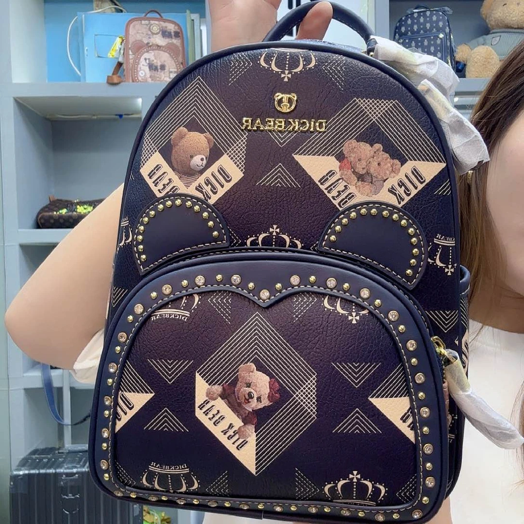 PVC8238爱恋蓝中号双肩包