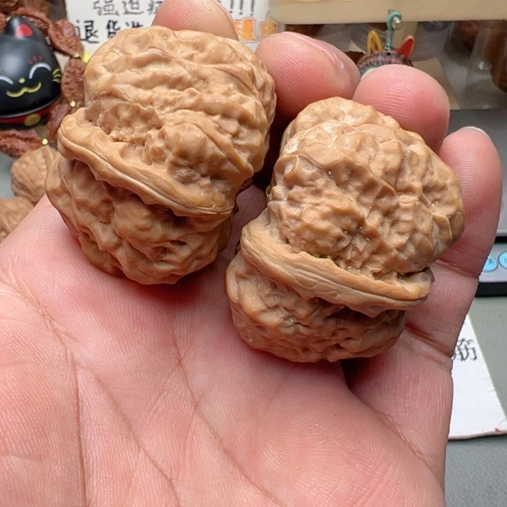 文玩核桃吊坠40尺蛤蟆头