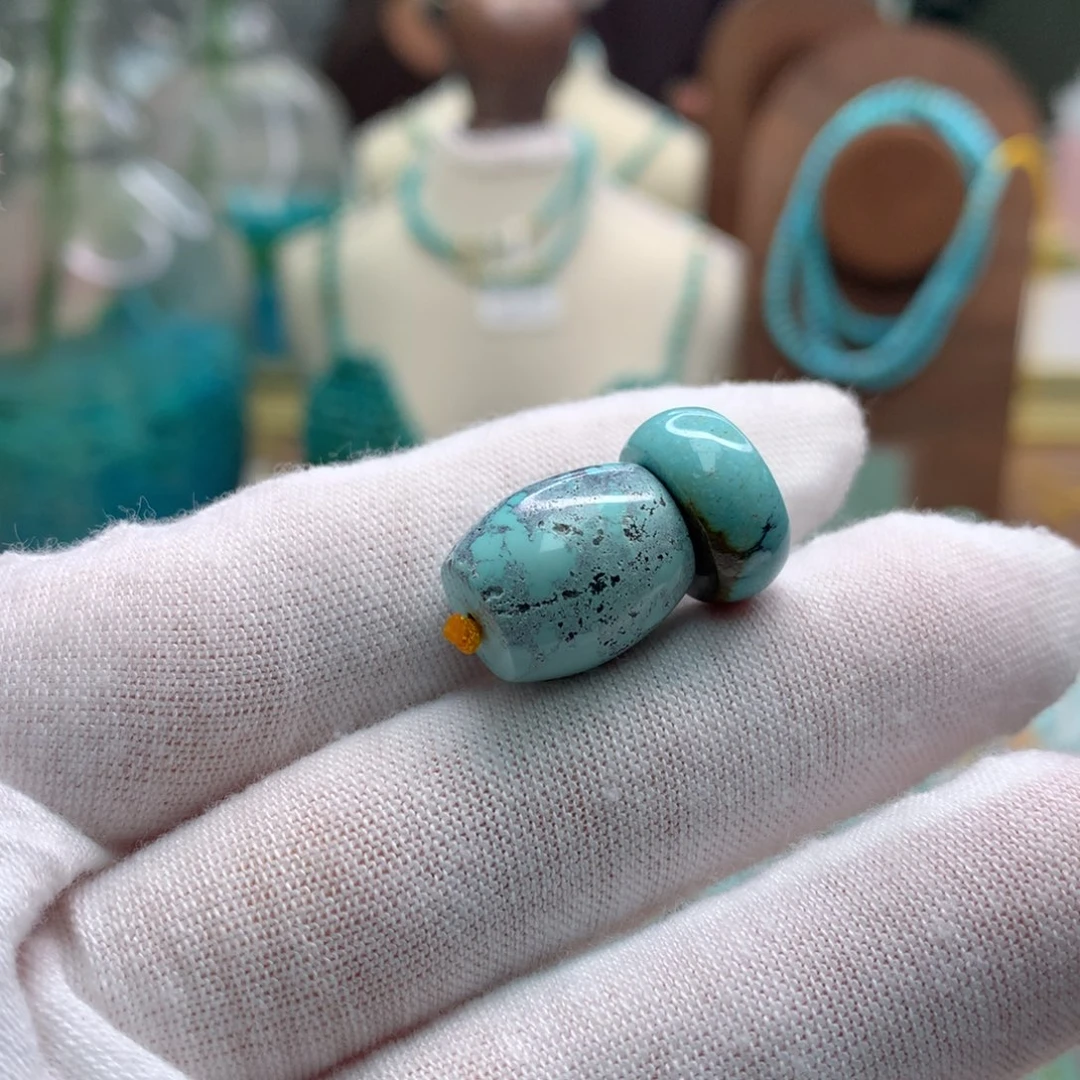 绿松石未镶嵌饰品