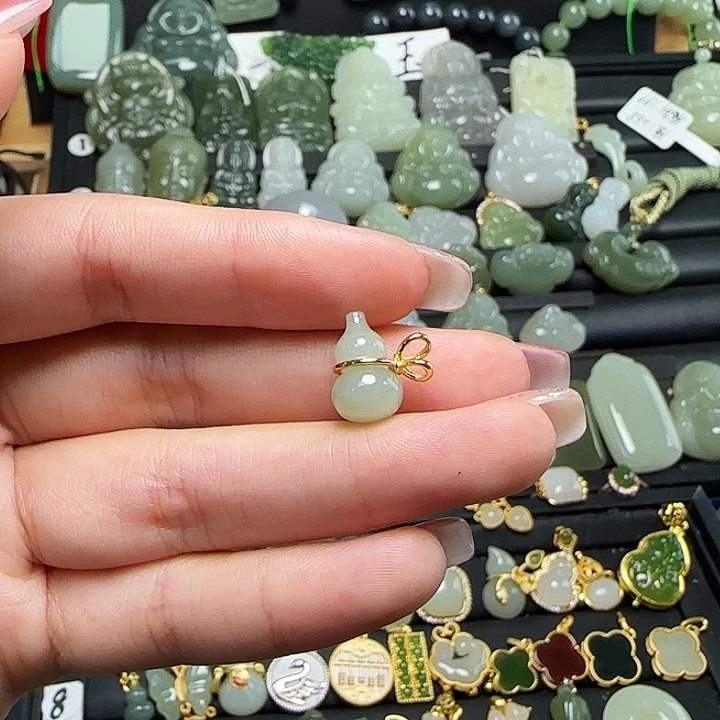 颈饰银S925镶嵌和田玉