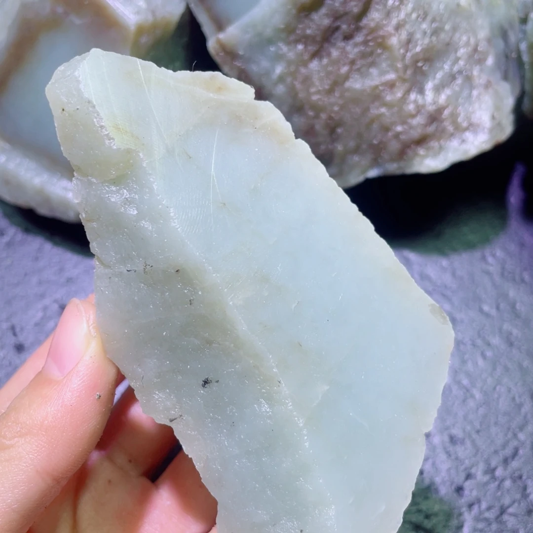 和田玉未镶嵌珠宝半成品