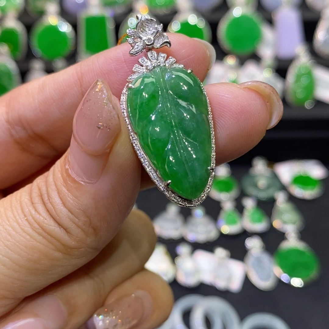 翡翠18K金镶嵌吊坠(不含链)