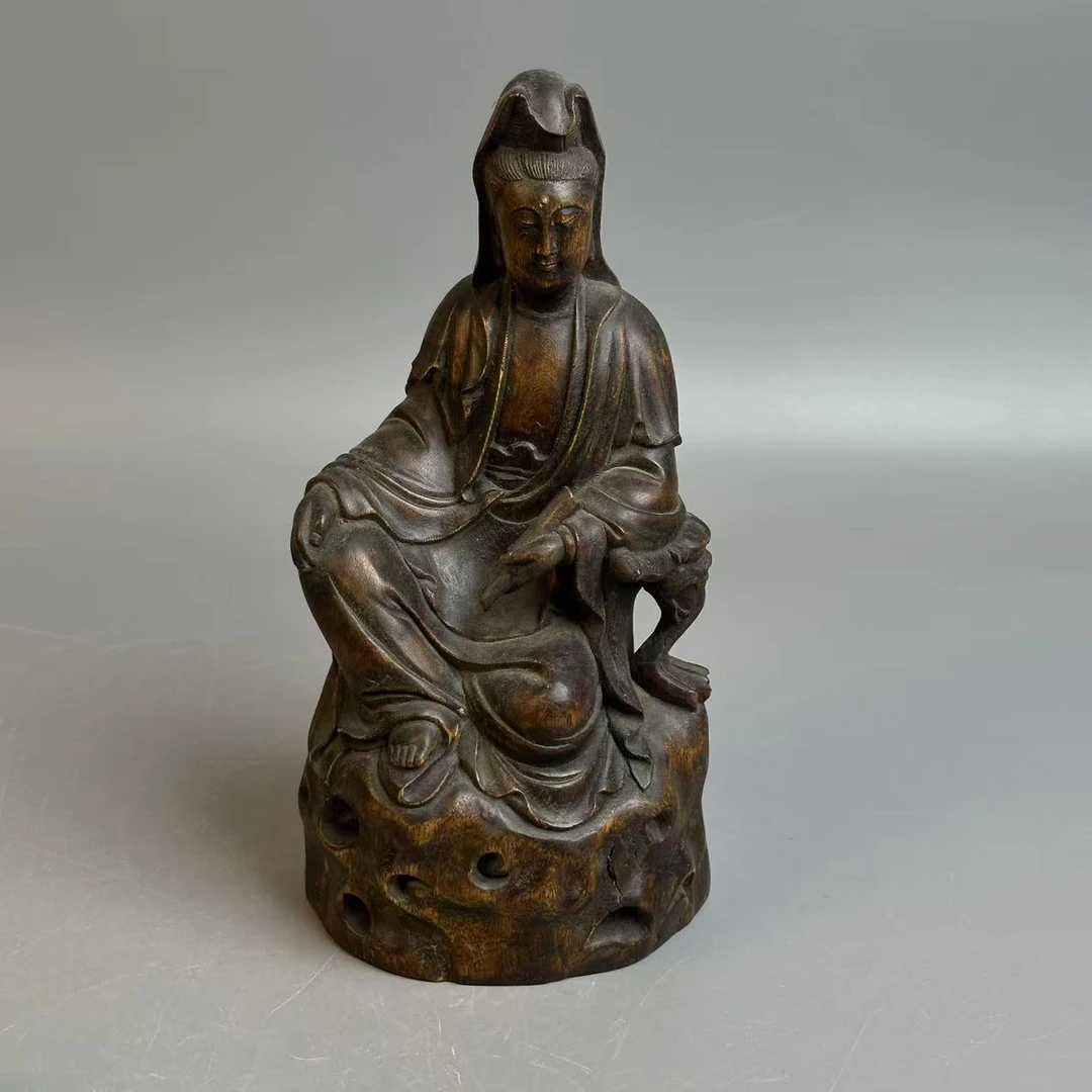 明·木雕持经观音造像