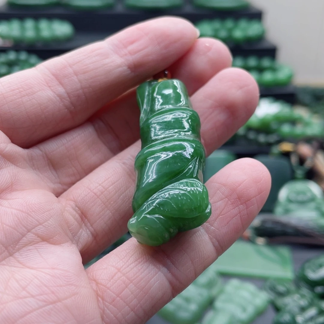 和田玉（碧玉）未镶嵌颈饰
