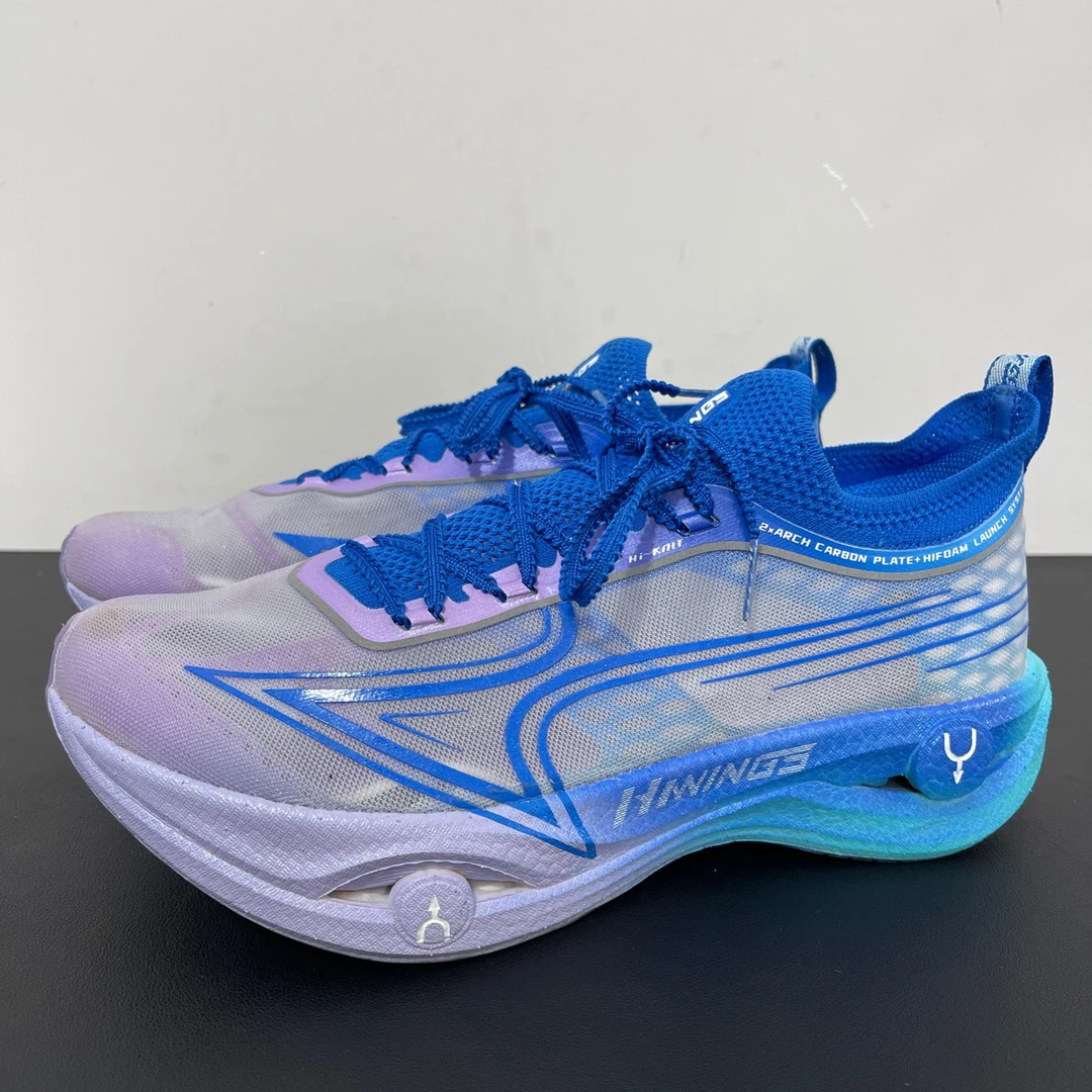 95新  42码/海尔斯 飞翼 碳板 潮鞋跑鞋/95新/无原盒