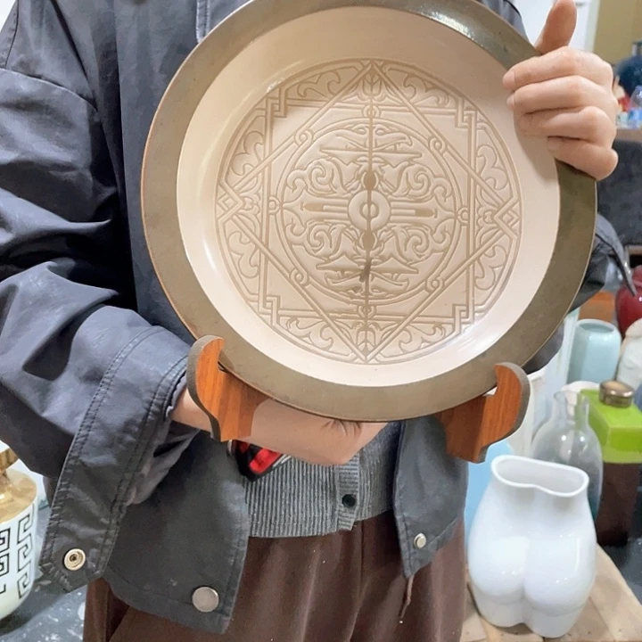 陶瓷花瓶，仿真绿植。