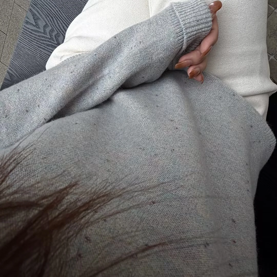 HELA AOMI ”糖霜“绵羊毛89.1%简约长袖打底针织衫CY5CC61682