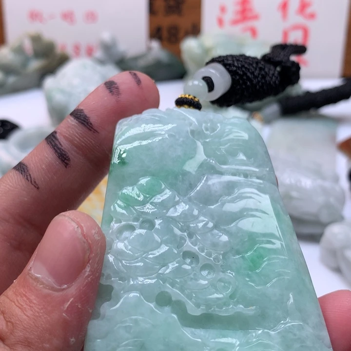 翡翠未镶嵌颈饰保真天然a货翡翠