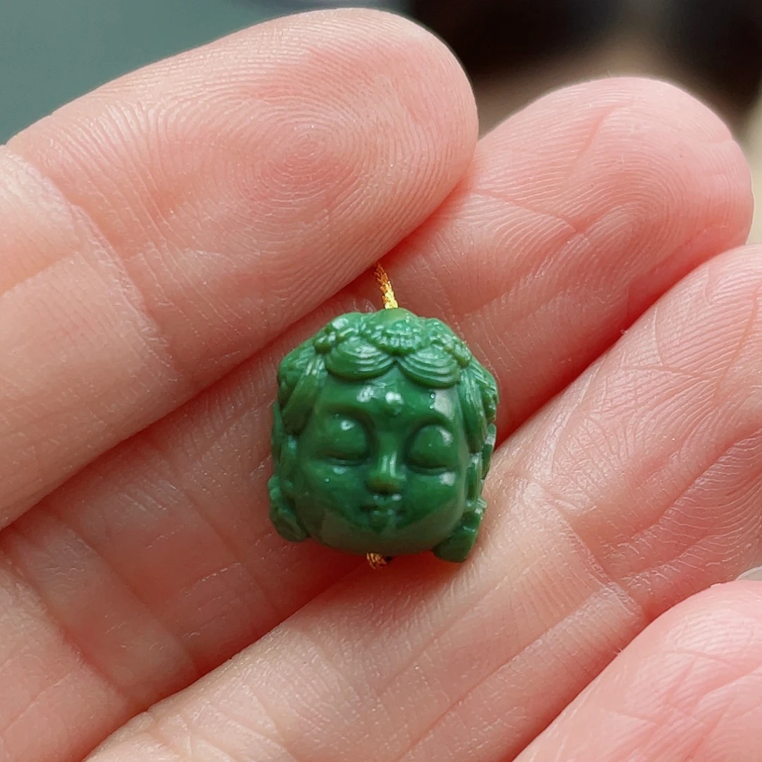 未镶嵌绿松石颈饰